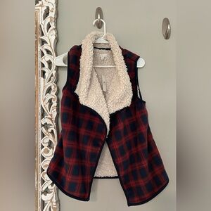 Plaid vest with Sherpa lining